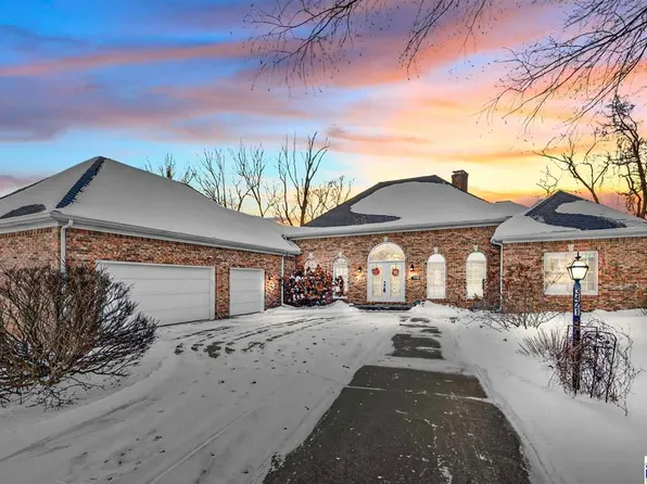 3421 Autumn Ridge Rd, Terre Haute, IN 47802