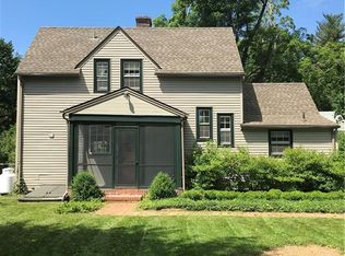 17 Pettee St, Lakeville, CT 06039