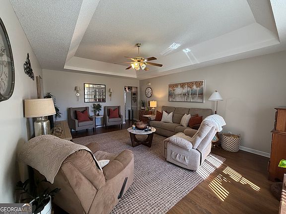 5th image of 406 Eagles Landing Trl