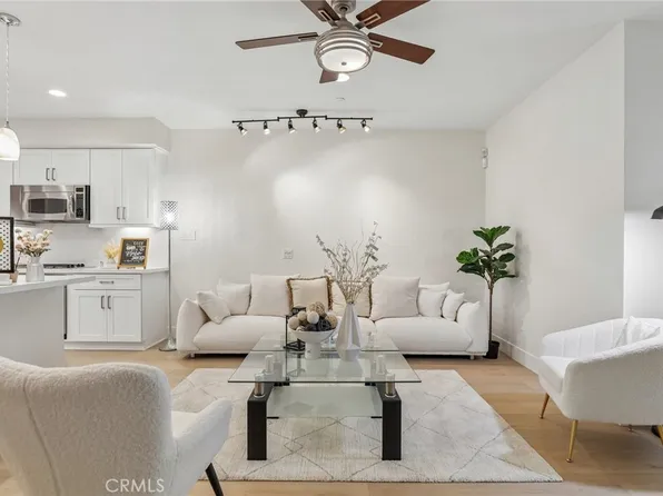 617 Rockefeller, Irvine, CA 92612