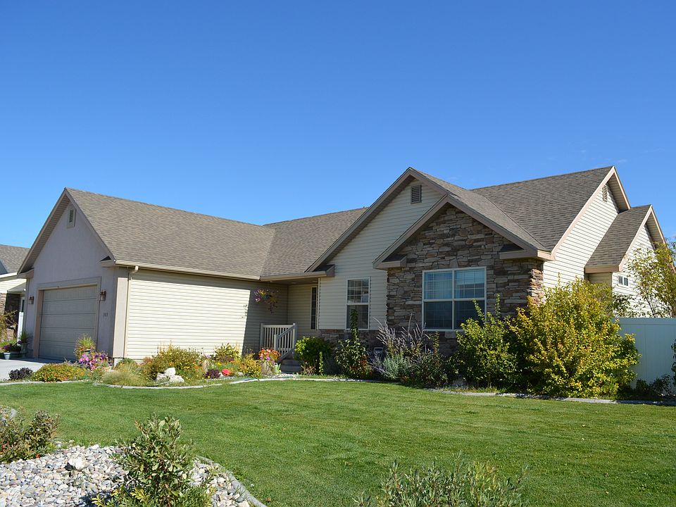 1st image of 303 Polo Dr
