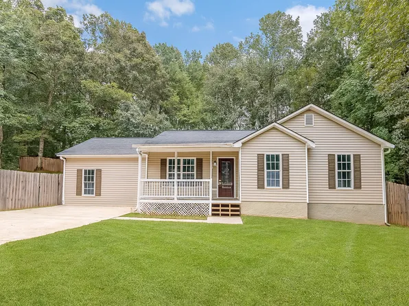 79 Southern Trace Dr, Rockmart, GA 30153