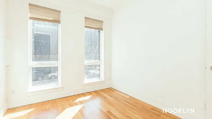 Rented by Nooklyn NYC LLC | media 17
