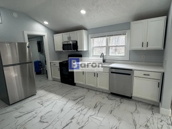 7232 E Pansy Ln, New Carlisle, IN 46552