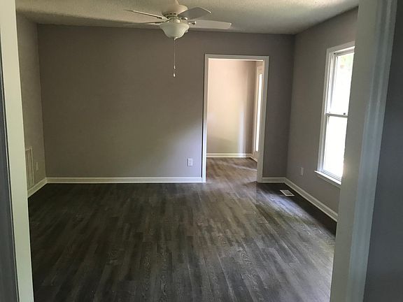 4th image of 286 Farmstead Ln