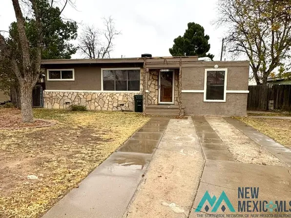 2418 Mountain View Dr, Carlsbad, NM 88220