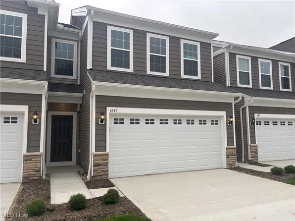 1649 Merlot Ln, Westlake, OH 44145