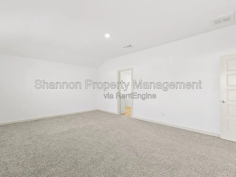 7915 Murciana Dr — Photo 21