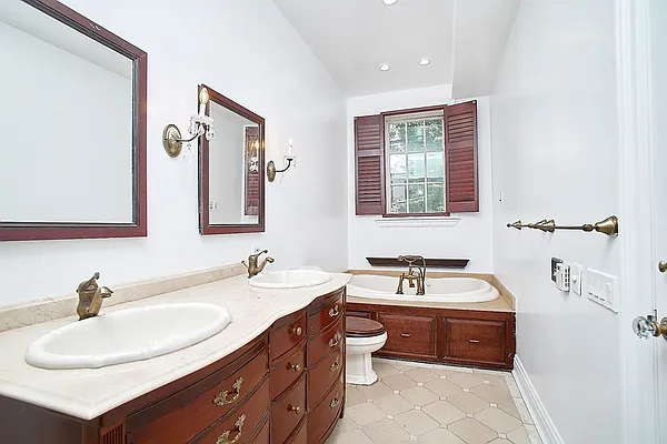 Rented by Sentinel Real Estate Corp. | media 49