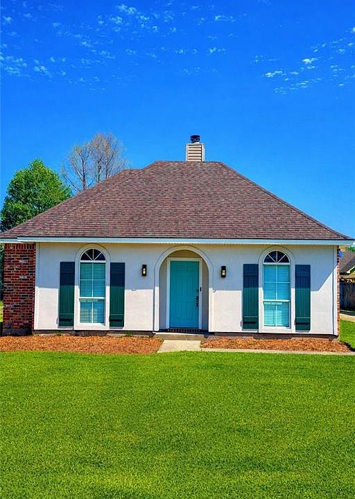 1st image of 17361 Lake Iris Ave