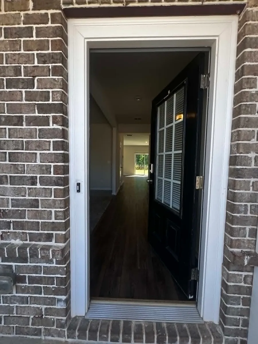 Building Photo - 5852 Hackberry Ln