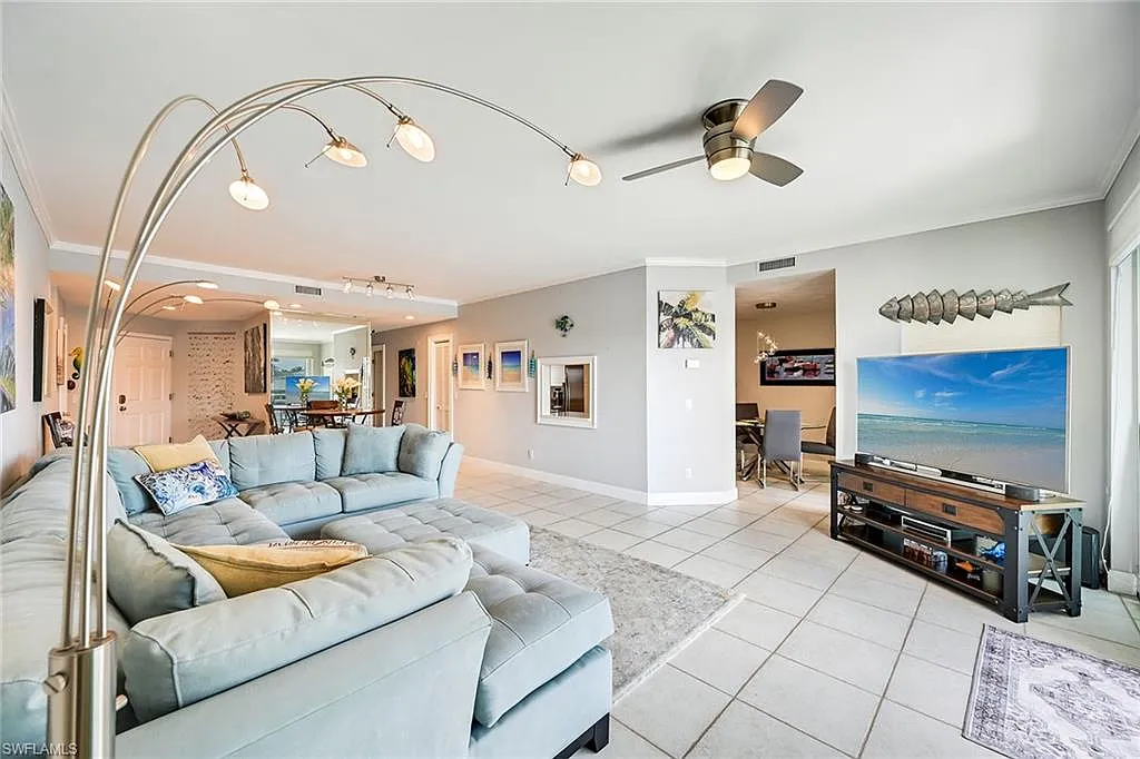 3 bed, 2.5 bath, 1786 sqft, $15,000 — Photo 4