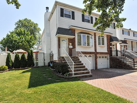 3rd image of 251 Brookfield Ave