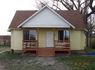 2 Irvine Rd, Douglas, WY 82633