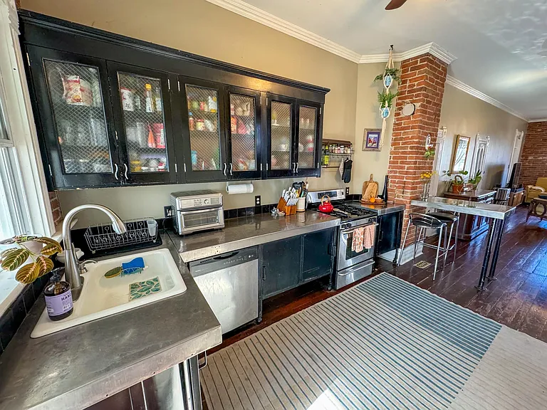 120 W Maple Ave — Photo 14