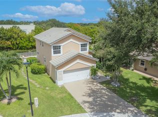 7423 NW 70th Ave, Parkland, FL 33067