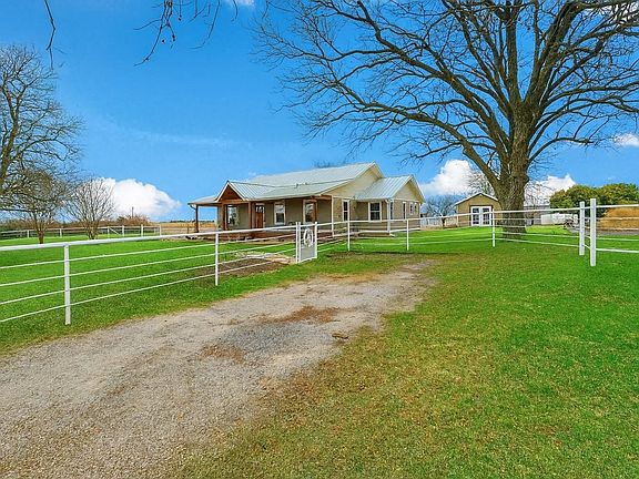 2nd image of 2196 Bledsoe Rd