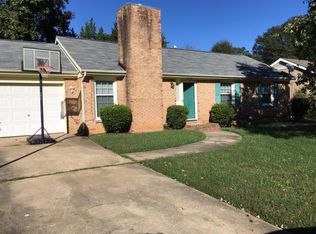 8015 Country Oaks Rd, Charlotte, NC 28227