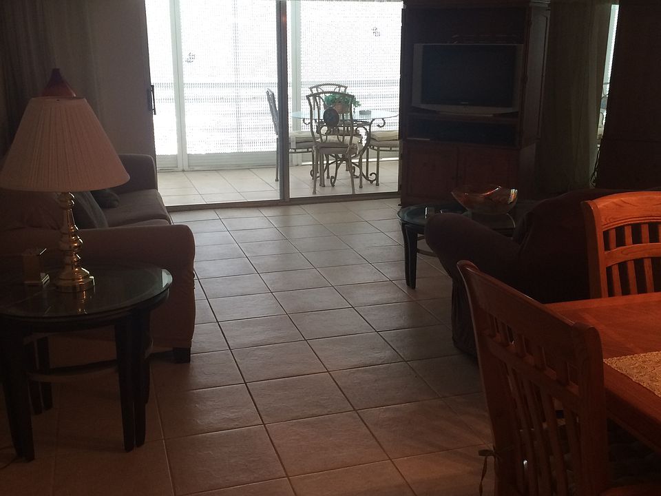 1st image of 101 SE 3rd Ave APT 405