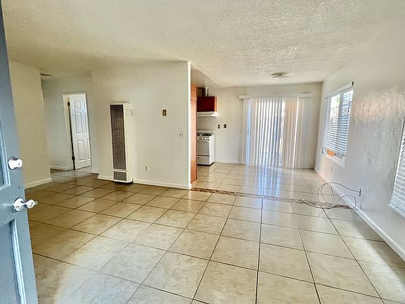 2nd image of 234 Dahlia Ave #C