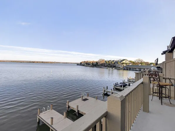 104 Island Dr, Horseshoe Bay, TX 78657