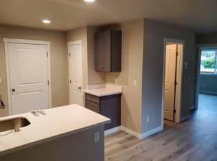 4131B S Yakima Ave, Tacoma, WA 98418