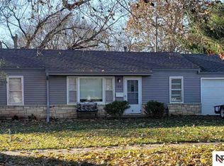 709 N 15th St, Blair, NE 68008