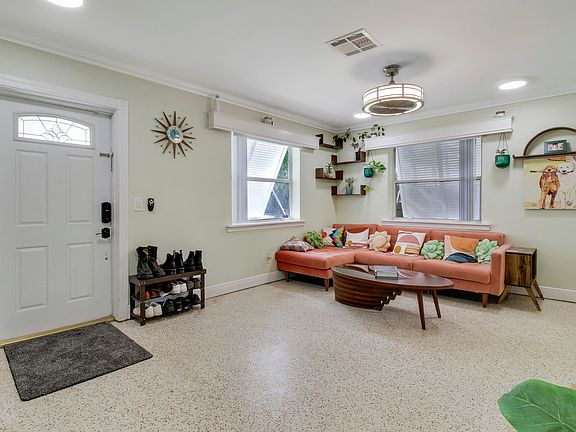 5th image of 1224 19th Avenue N