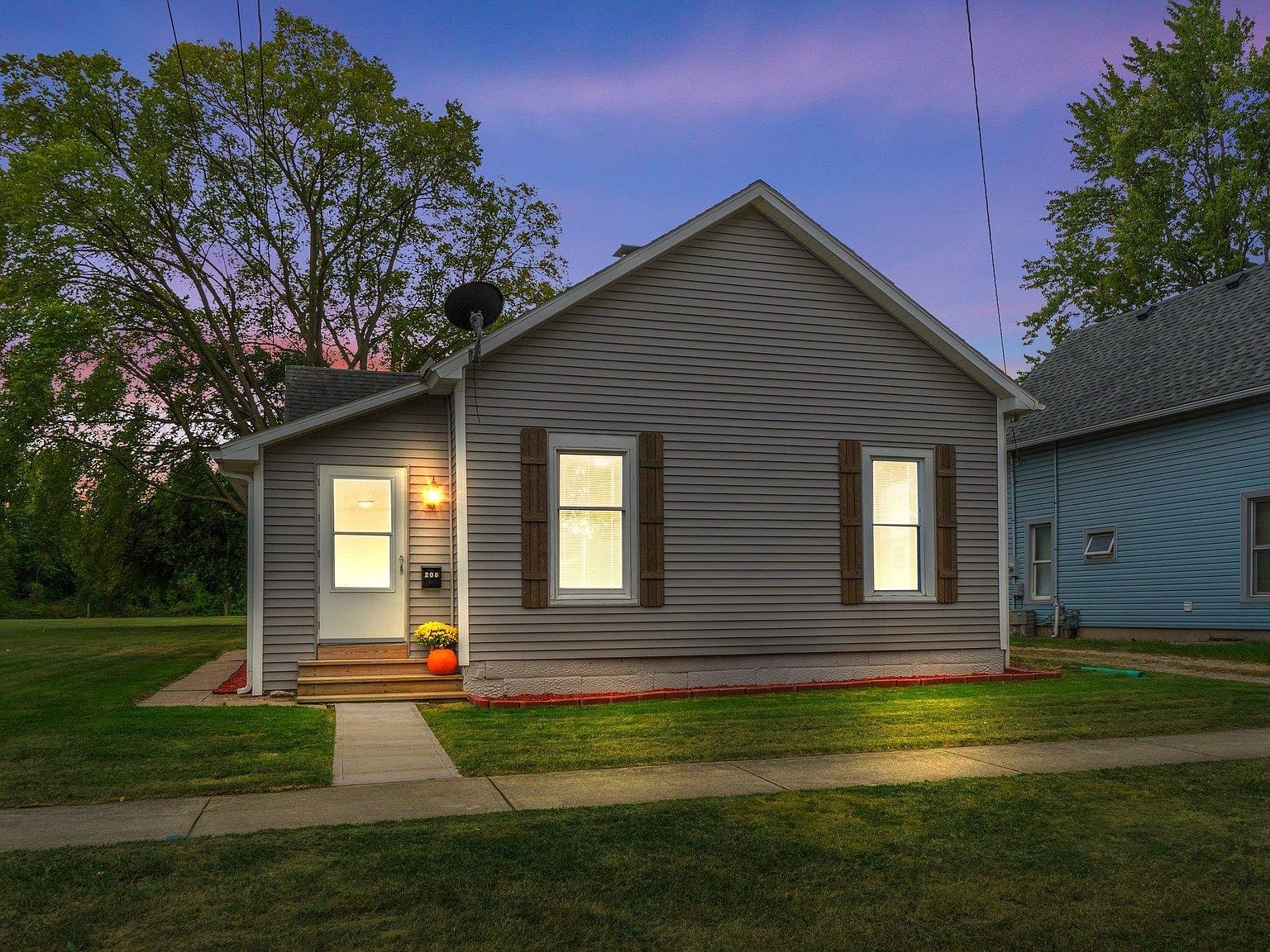 208 W Walnut St, Butler, IN 46721 Zillow