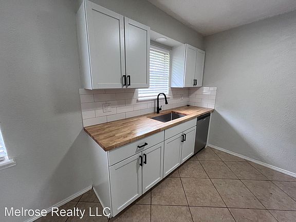 3rd image of 1228 McDonald Dr