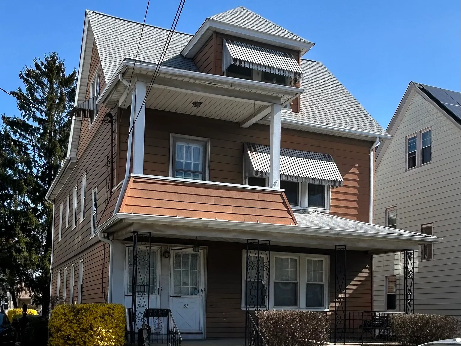 3 bed, 1152 sqft, $2,000 — Photo 1