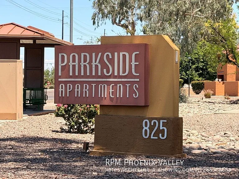 Parkside Apartments — Photo 50