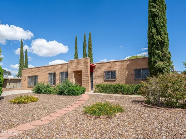 4551 S White Pine Dr, Tucson, AZ 85730