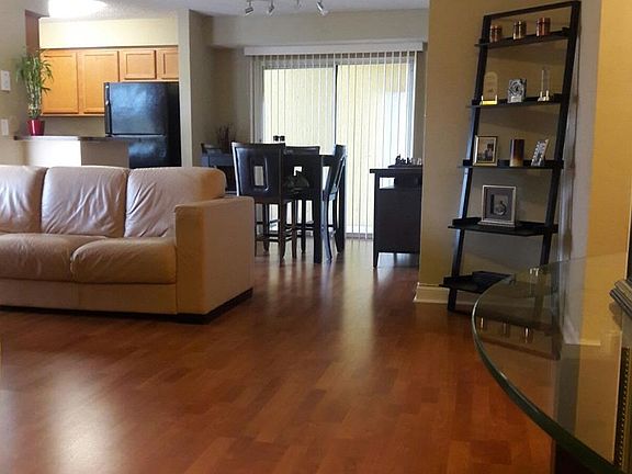 5th image of 7640 Westwood Dr APT 404