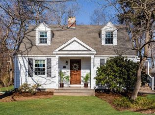 37 Prospect St, Bloomfield, CT 06002