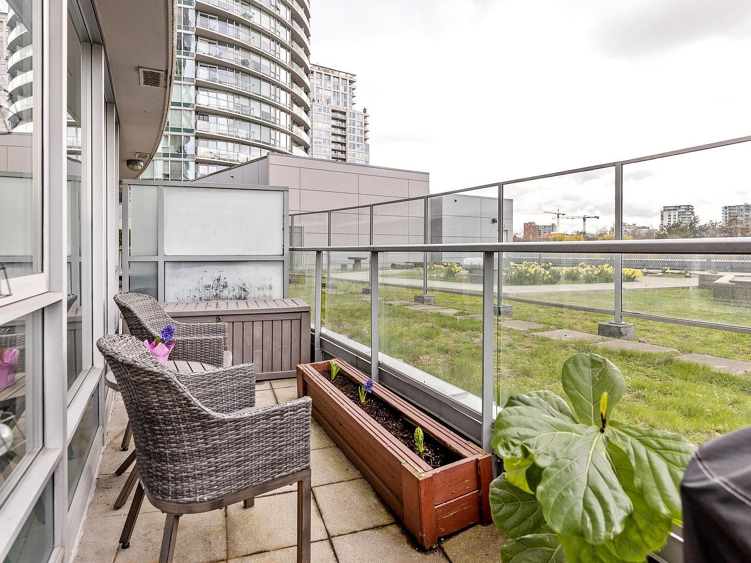 688 Abbott St #301, Vancouver, BC V6B 0B9 | MLS #R2882660 | Zillow