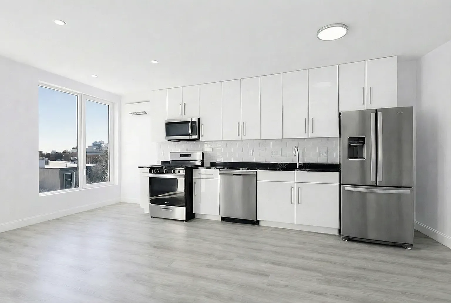 142 Huron Street — Photo 1
