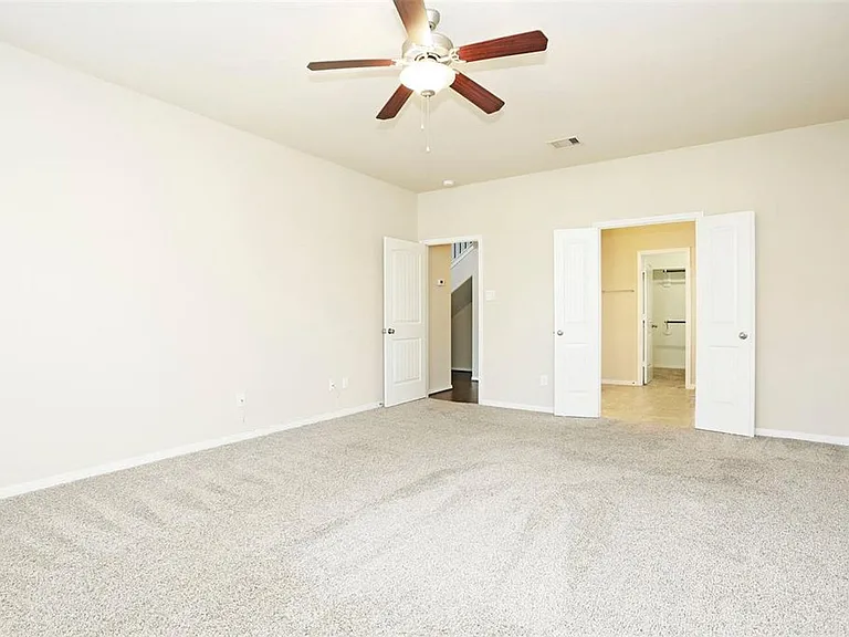 9702 Massanutten Ln — Photo 24