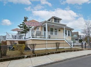 92 Pine St, Malden, MA 02148