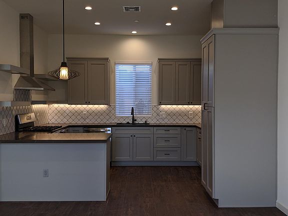 2nd image of 5316 Auckland Ave APT 3