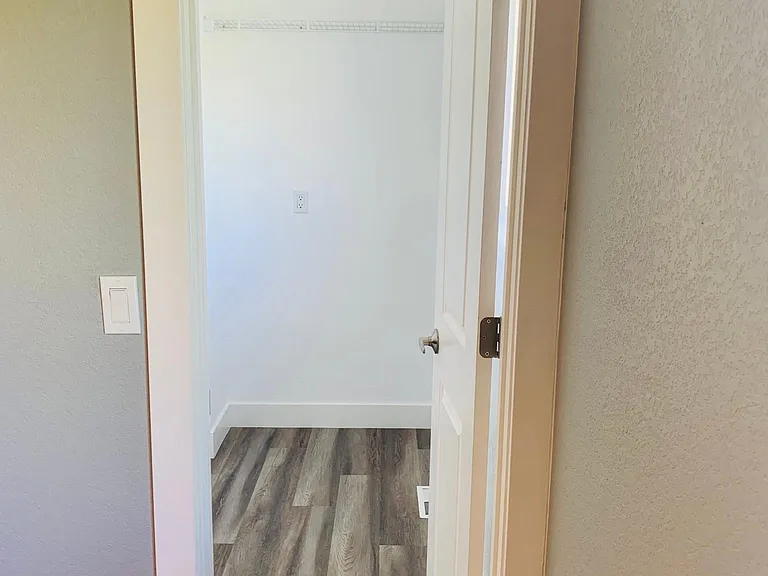 7278 Urban Dr — Photo 17