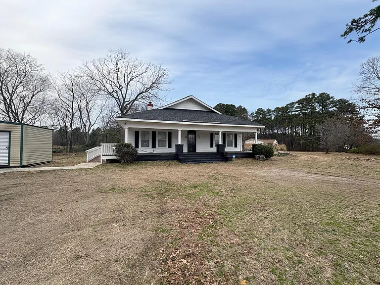 3174 Lindsay Rd — Photo 3