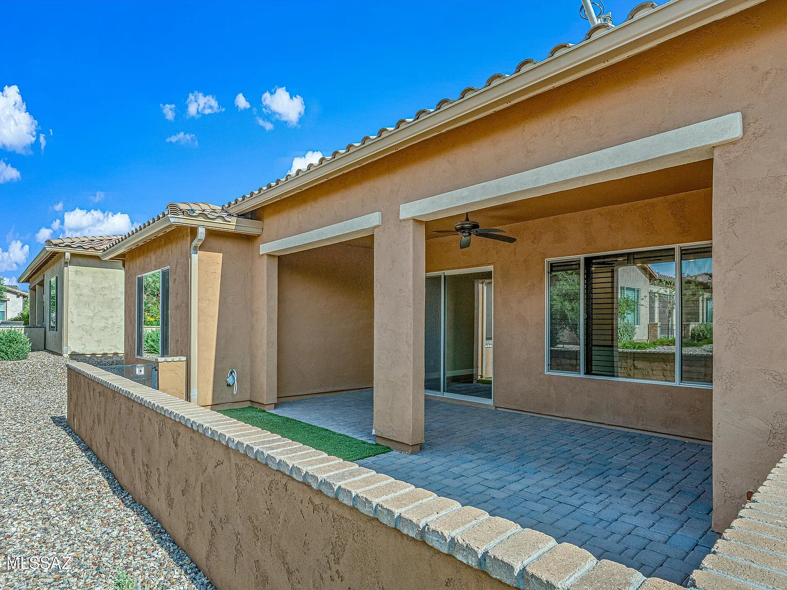 2 bed, 2.0 bath, 1404 sqft, $2,250 — Photo 3