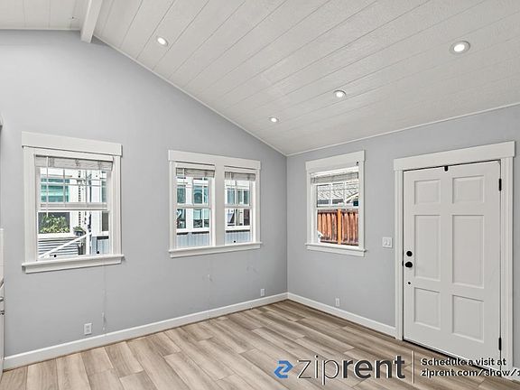 4th image of 216 Emerson St #2