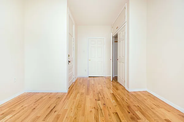 Rented by Nooklyn NYC LLC | media 46