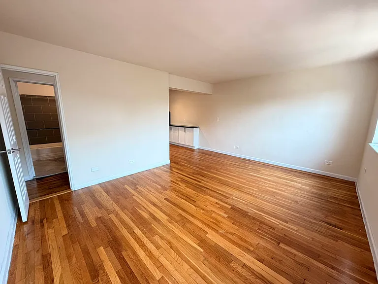 147-11 34th Ave #5E — Photo 2