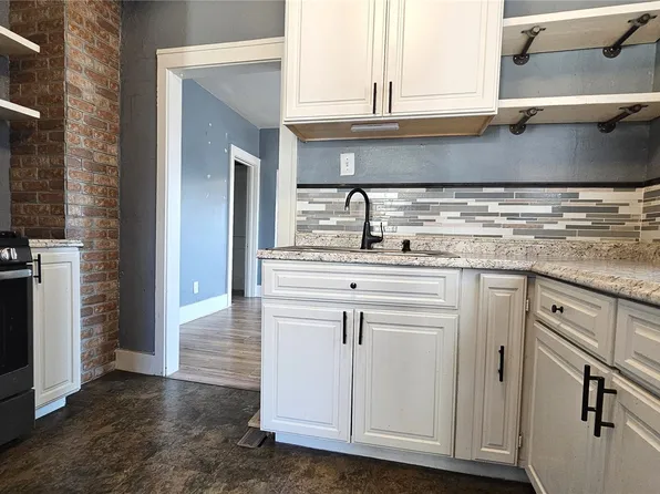 1800 5th Ave SE, Cedar Rapids, IA 52403