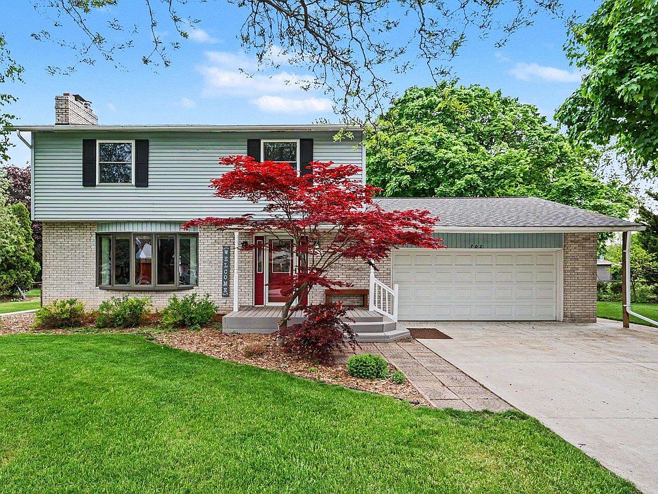 1st image of 702 Handy Dr