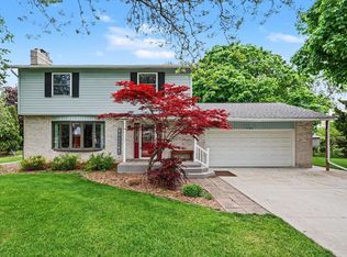 702 Handy Dr, Bay City, MI 48706