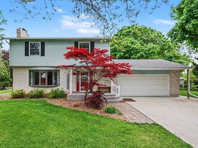 702 Handy Dr, Bay City, MI, 48706